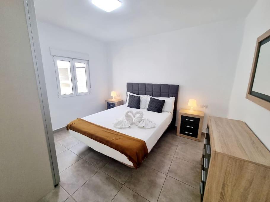 Pequeno Bungalow Firt Line Of The Sea Costa Teguise Εξωτερικό φωτογραφία