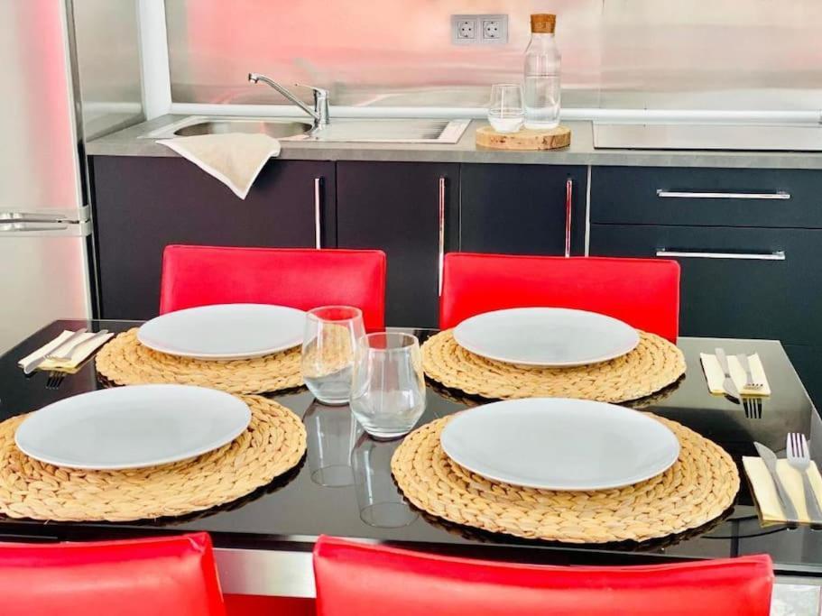 Pequeno Bungalow Firt Line Of The Sea Costa Teguise Εξωτερικό φωτογραφία