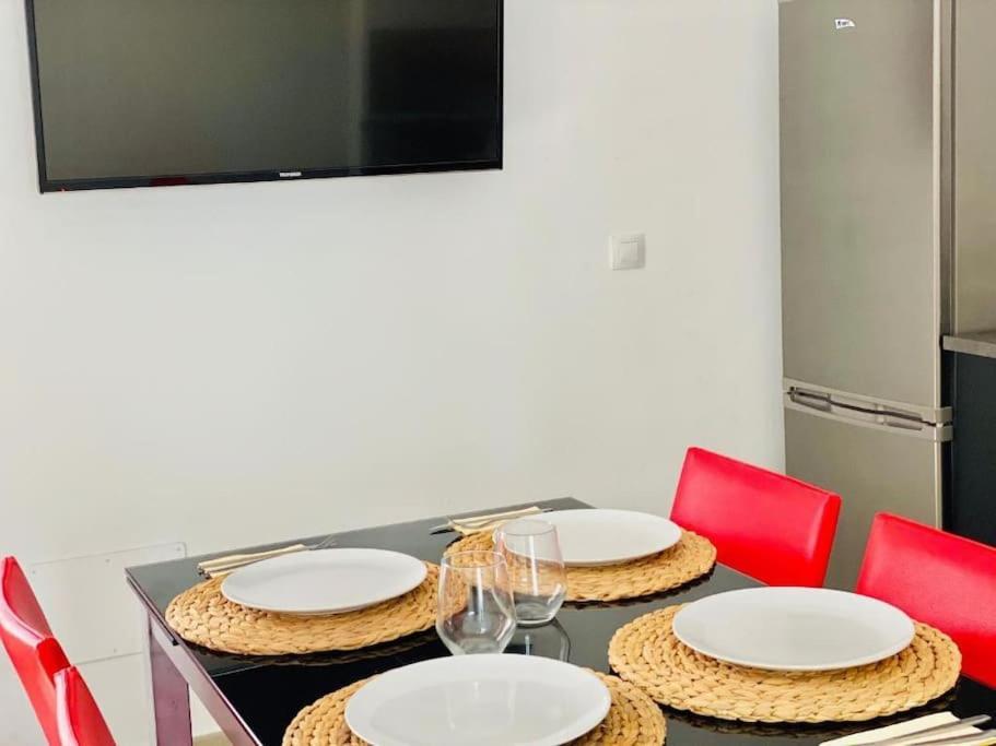 Pequeno Bungalow Firt Line Of The Sea Costa Teguise Εξωτερικό φωτογραφία