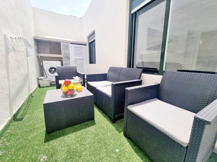 Pequeno Bungalow Firt Line Of The Sea Costa Teguise Εξωτερικό φωτογραφία